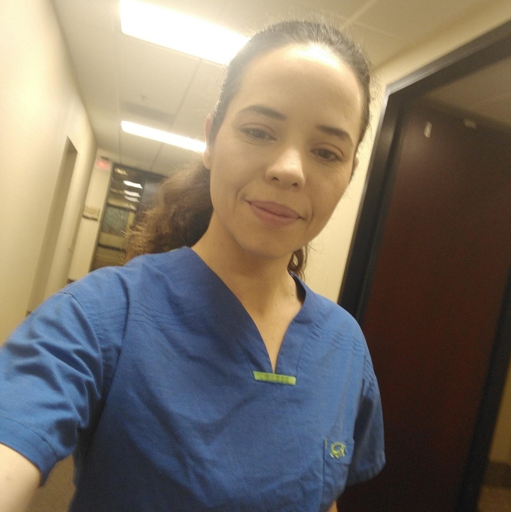 Meet your Posher, Ela